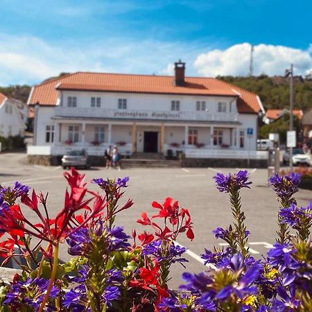 Nevlunghavn Gjestgiveri Larvik Exterior photo